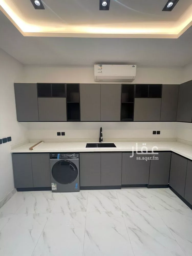 دور للإيجار في شارع رقم 516, حي الملقا, مدينة الرياض, منطقة الرياض