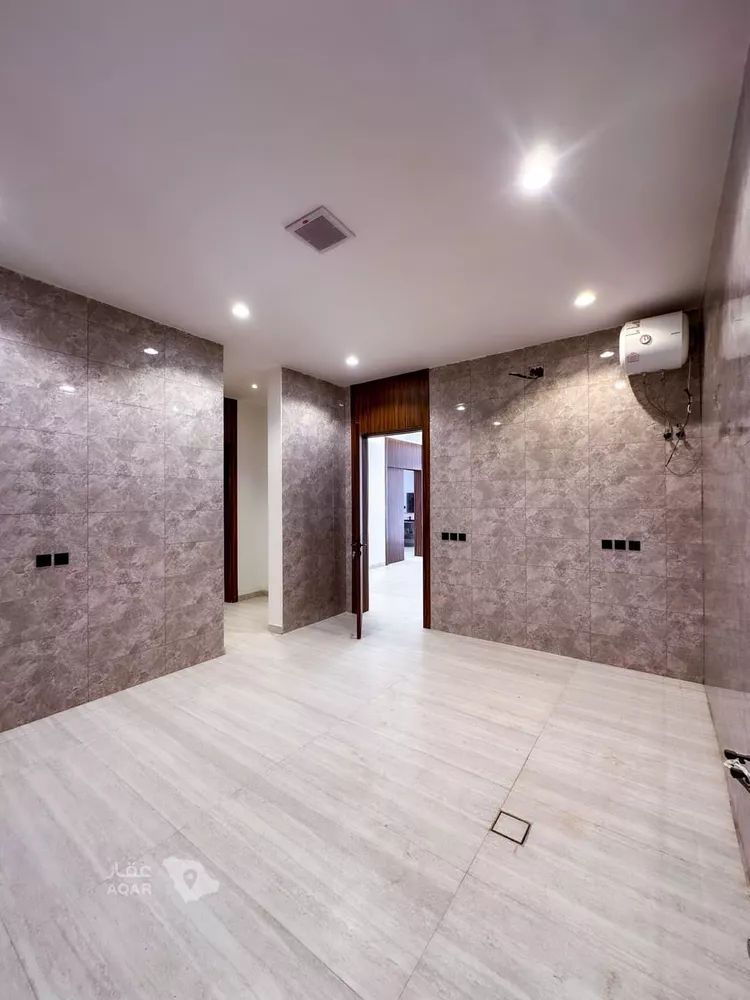 دور للبيع في شارع وادي خيبر, حي الروضة, مدينة الرياض, منطقة الرياض 12