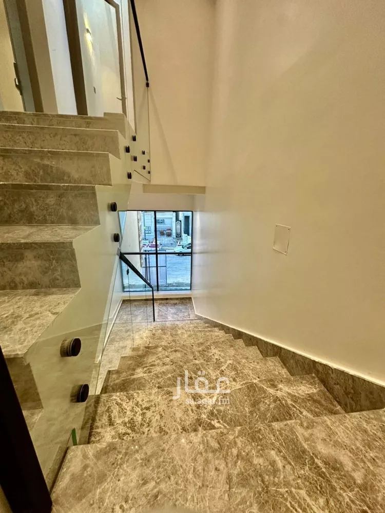 Floor for Sale in Riyadh An Narjis 8