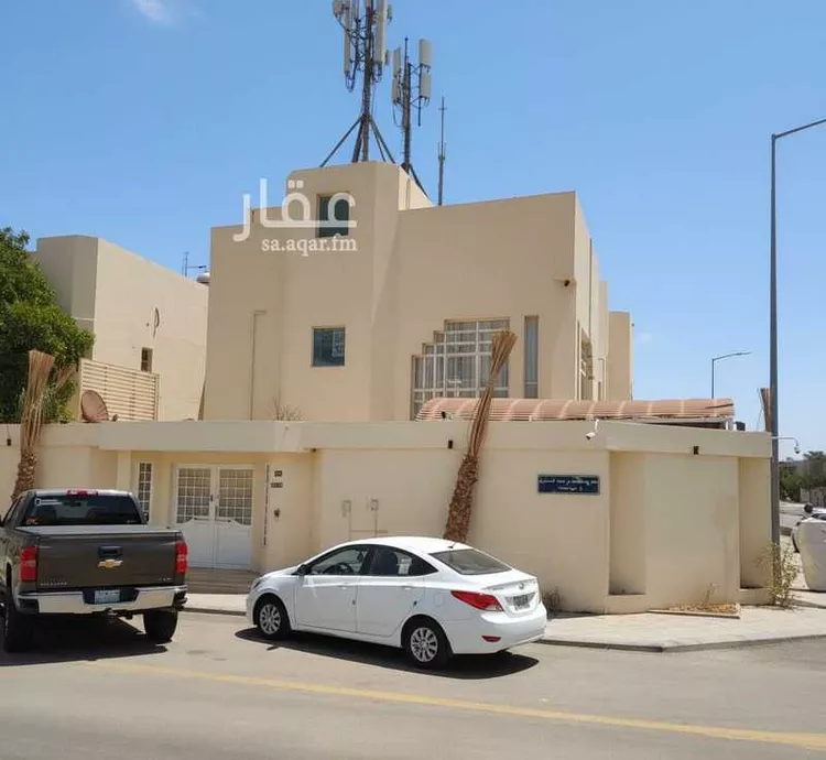 فيلا للإيجار في شارع عبدالله بن سعد السديري, حي النزهة, مدينة الرياض, منطقة الرياض صورة 2