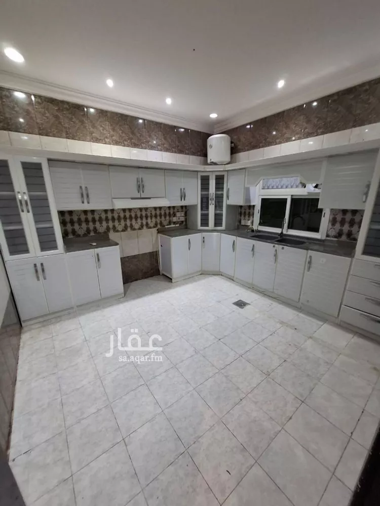 فيلا للإيجار في شارع رقم 24, حي الندى, مدينة الرياض, منطقة الرياض