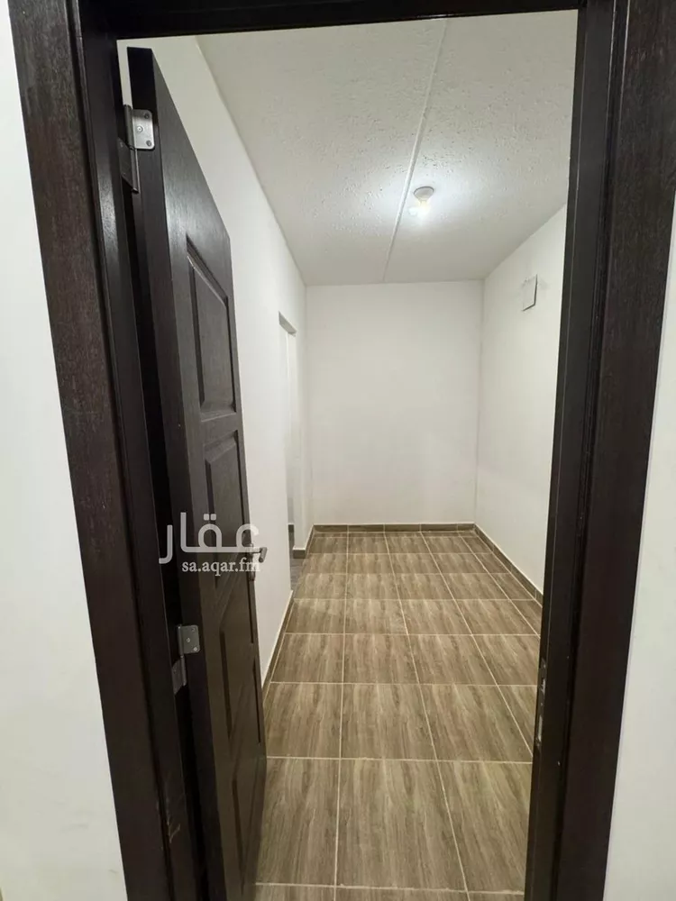 فيلا للإيجار في شارع الزبير بن بكار, حي مطار الملك خالد الدولي, مدينة الرياض, منطقة الرياض