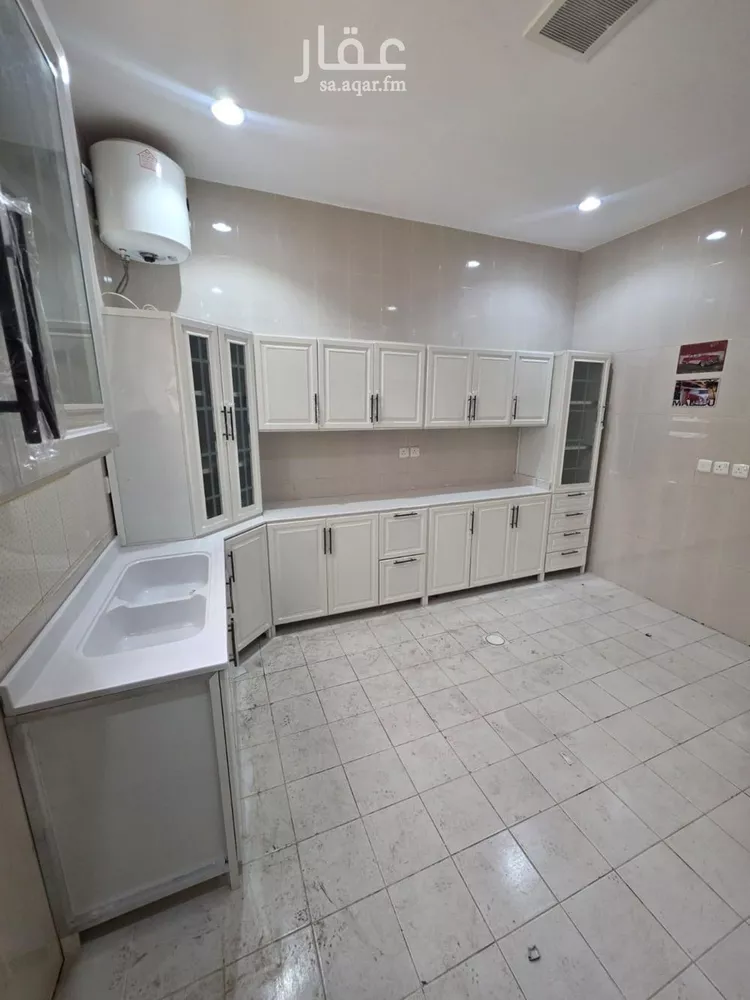 دور للإيجار في شارع رقم 349, حي النرجس, مدينة الرياض, منطقة الرياض صورة 3