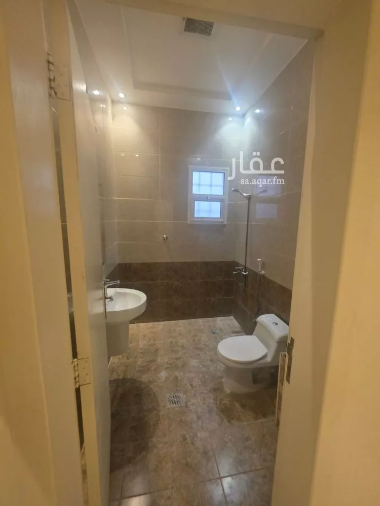 شقة للإيجار في شارع عبدالله بن ملاذ الأشعري, حي العارض, مدينة الرياض, منطقة الرياض صورة 2