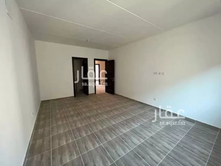 فيلا للإيجار في شارع الزبير بن بكار, حي مطار الملك خالد الدولي, مدينة الرياض, منطقة الرياض صورة 5