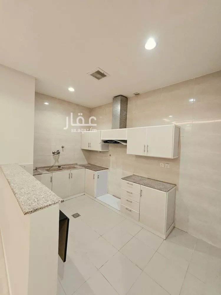 شقة للإيجار في شارع عبدالله الخزرجي, حي العارض, مدينة الرياض, منطقة الرياض