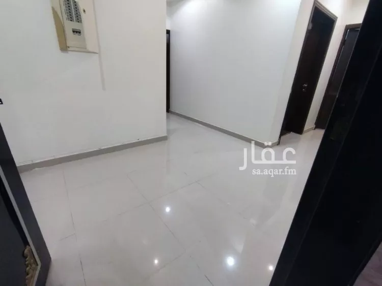 شقة للإيجار في شارع عبدالله بن ملاذ الأشعري, حي العارض, مدينة الرياض, منطقة الرياض صورة 3