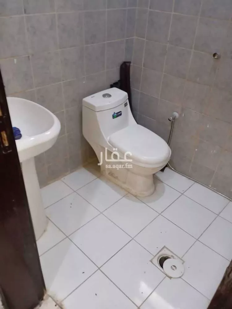 عمارة للإيجار في شارع ابي السعادات القزاز, حي اليمامة, مدينة الرياض, منطقة الرياض صورة 2