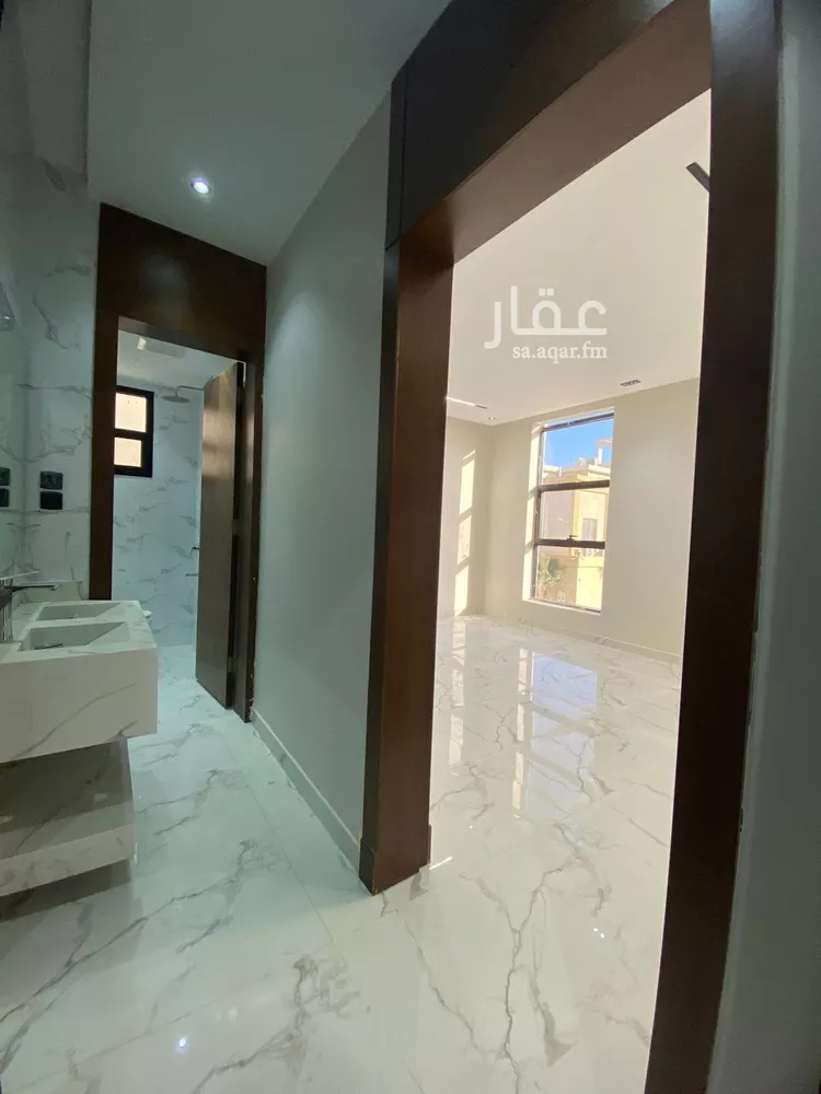 دور للبيع في شارع عبدالعزيز بن عبدالملك, حي طويق, مدينة الرياض, منطقة الرياض 7