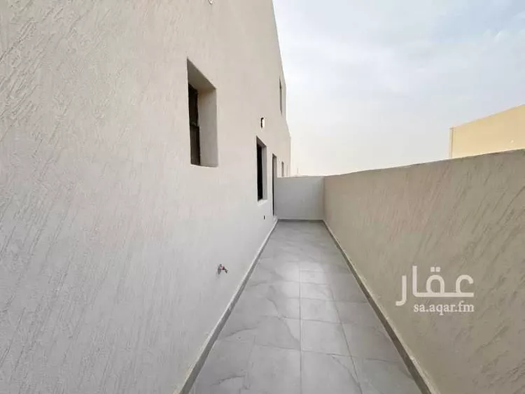 Floor for Sale in Riyadh Tuwaiq 13