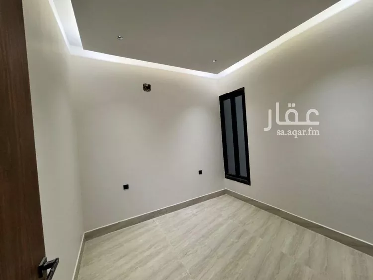 Floor for Sale in Riyadh Dirab 13