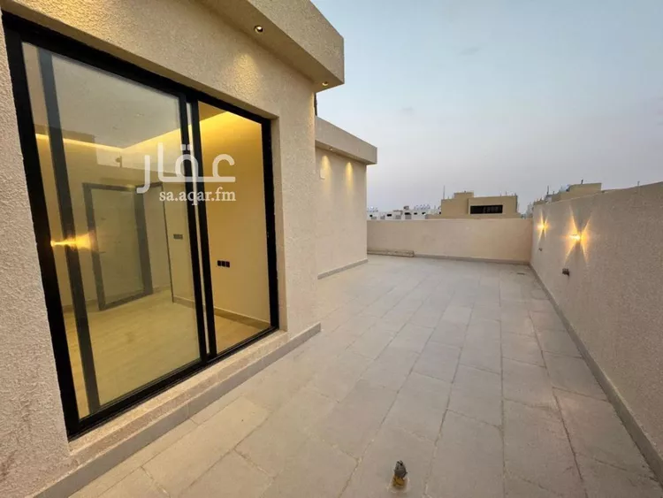 Floor for Sale in Riyadh Dirab 18