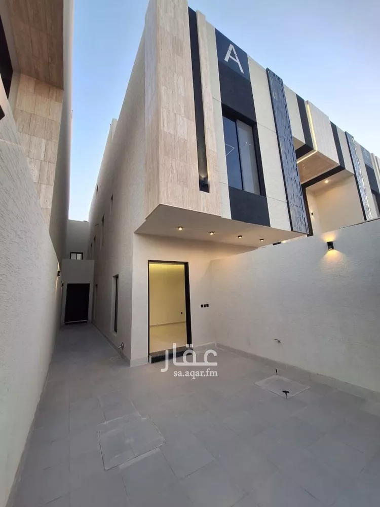 دور للبيع في شارع محمد بن شقران, حي طويق, مدينة الرياض, منطقة الرياض