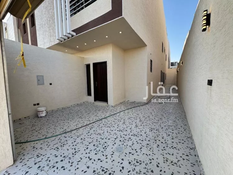 دور للبيع في شارع عيسى بن أبان, حي طيبة, مدينة الرياض, منطقة الرياض صورة 2