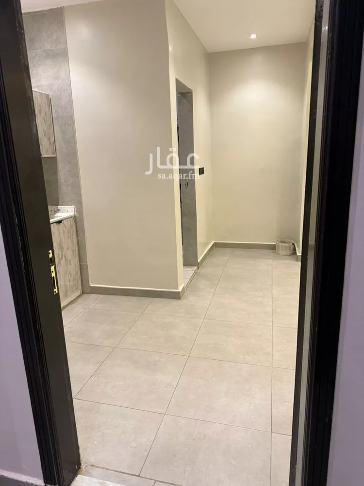شقة للإيجار في شارع إسماعيل بن مبارك, حي الإزدهار, مدينة الرياض, منطقة الرياض صورة 2