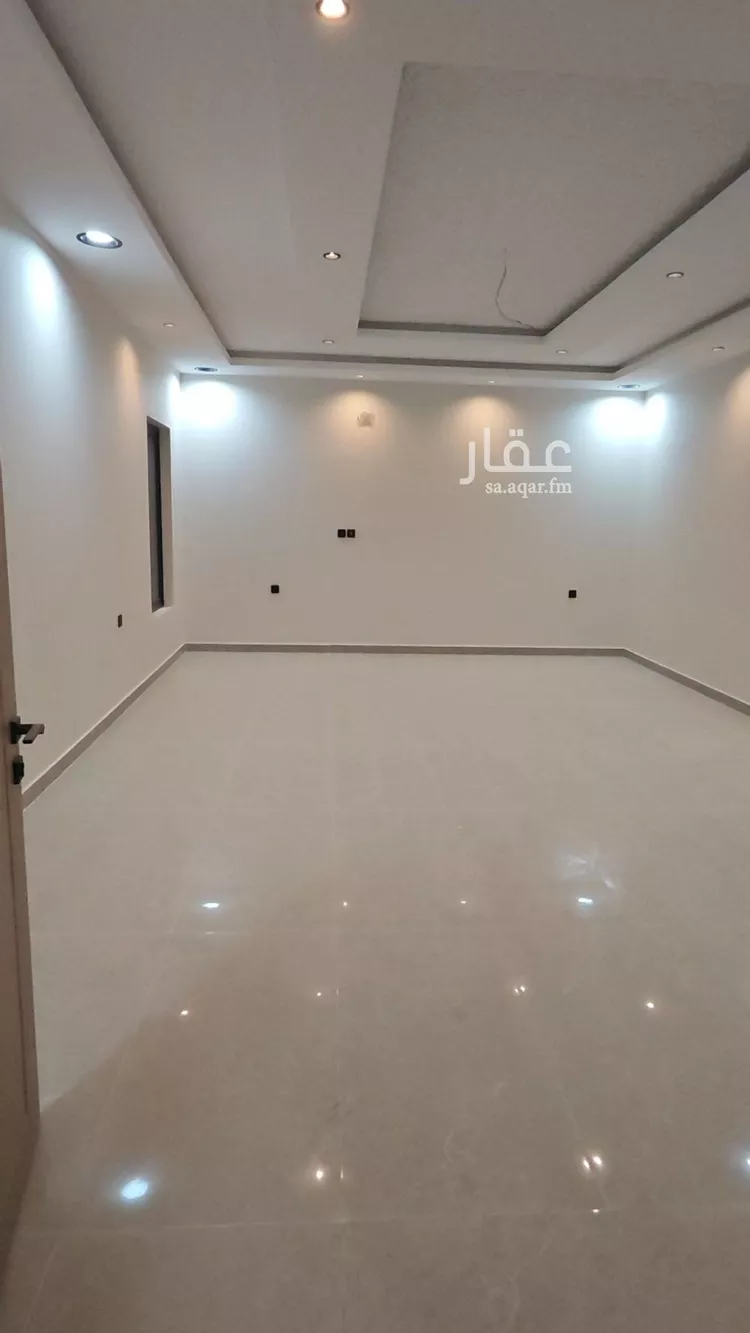فيلا للبيع في شارع ابن شعيب الفاسي, حي ضاحية الملك فهد, مدينة الدمام, المنطقة الشرقية صورة 3