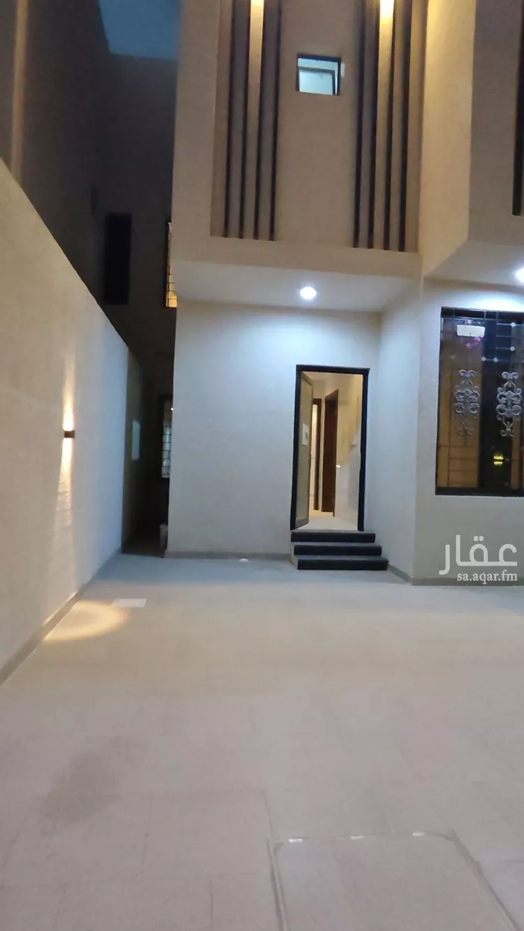 فيلا للبيع في شارع بلال بن سالم, حي ضاحية الملك فهد, مدينة الدمام, المنطقة الشرقية صورة 4