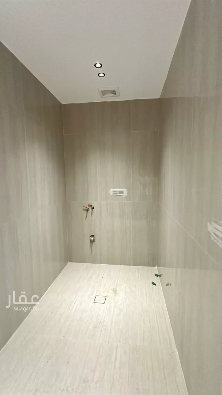 فيلا للبيع في شارع حكيم بن حزن, حي أحد, مدينة الدمام, المنطقة الشرقية صورة 4