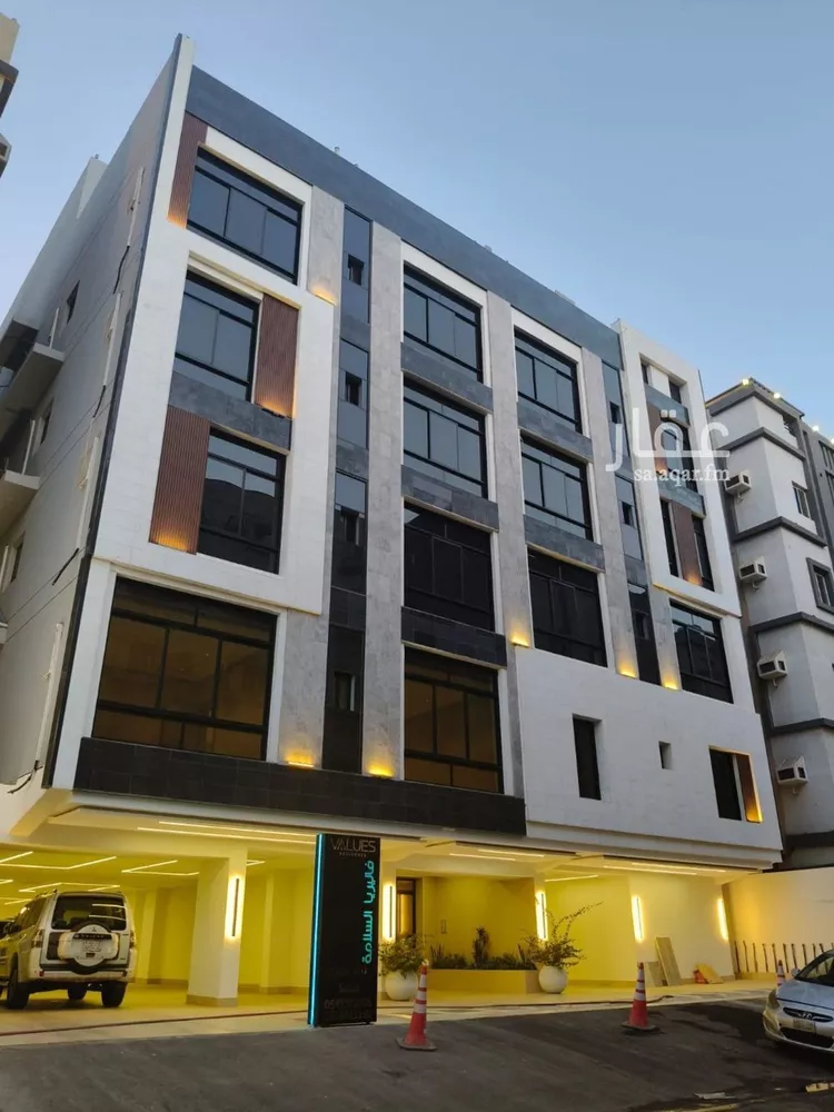 شقة للبيع في شارع أبي محمد البيهقي, حي الريان, مدينة جدة, منطقة مكة المكرمة