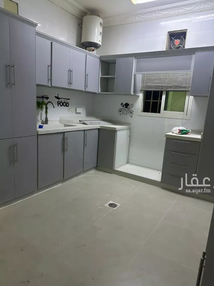 شقة للإيجار في شارع عبدالمنعم قاضي, حي المعيزيلة, مدينة الرياض, منطقة الرياض صورة 2