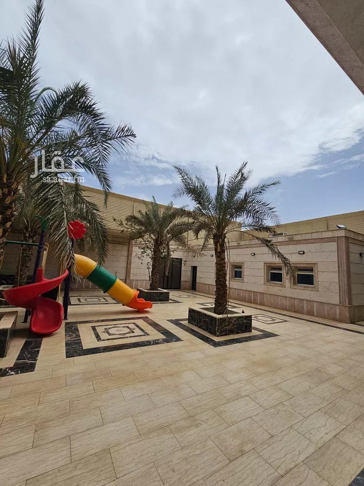 فيلا للبيع في شارع اسامة بن مالك بن قهطم, حي الروابي, مدينة المدينة المنورة, منطقة المدينة المنورة