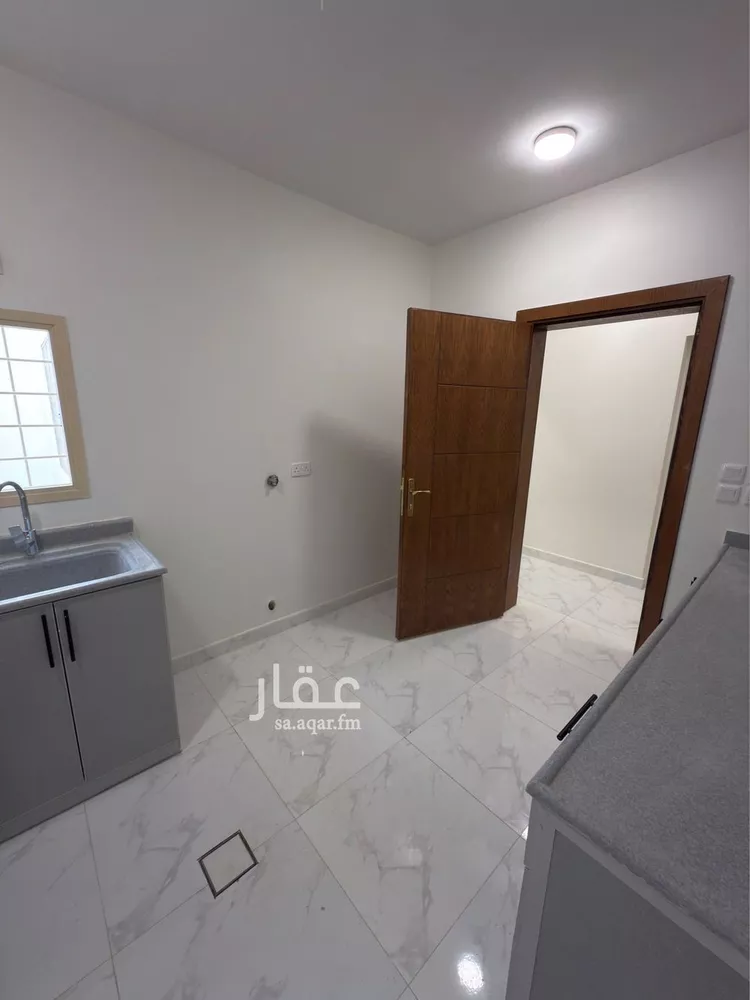 شقة للإيجار في شارع عنيزة, حي الثقبة, مدينة الخبر, المنطقة الشرقية صورة 4