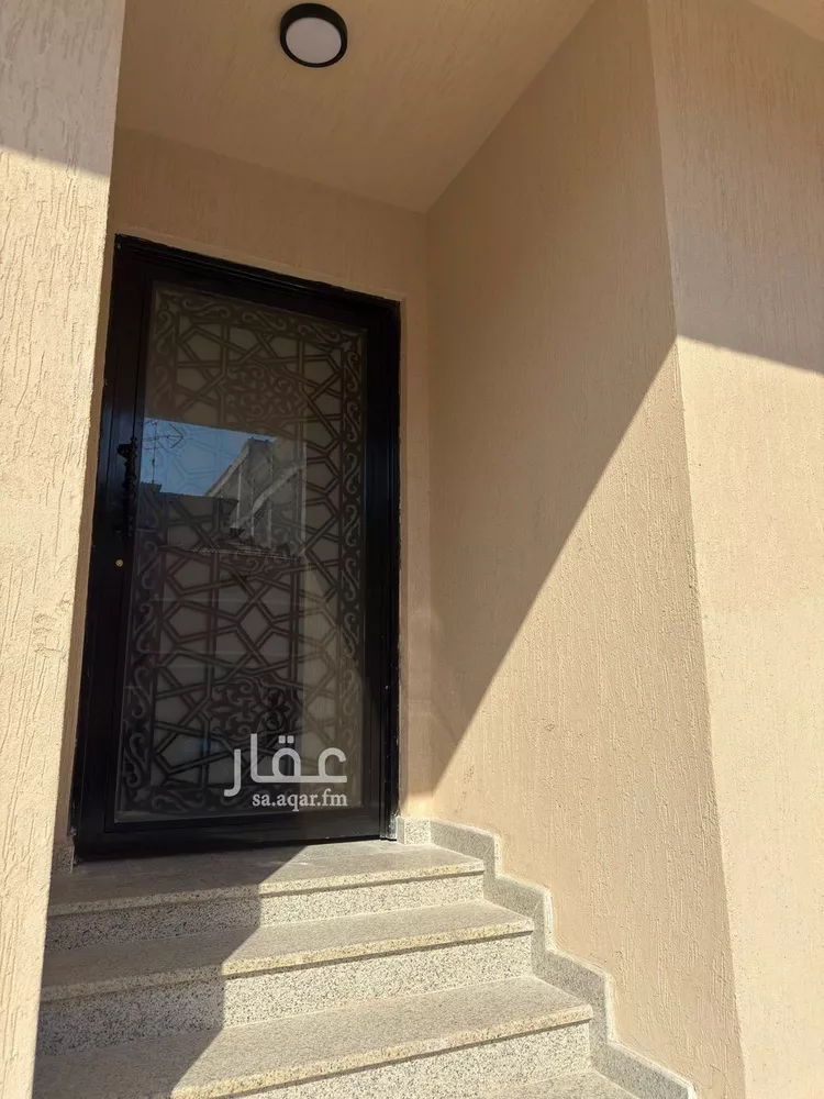 شقة للإيجار في شارع عنيزة, حي الثقبة, مدينة الخبر, المنطقة الشرقية 7