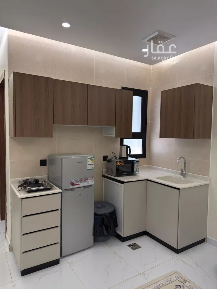 شقة للإيجار في شارع صفوى, حي الخبر الجنوبية, مدينة الخبر, المنطقة الشرقية 7