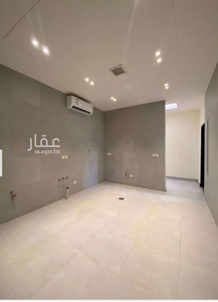 فيلا للبيع في شارع احمد بن نصر الخفاف, حي العارض, مدينة الرياض, منطقة الرياض صورة 4