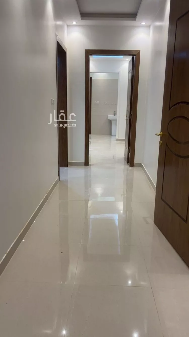 شقة للإيجار في شارع عبدالله بن يوسف بن رضوان, حي القيروان, مدينة الرياض, منطقة الرياض