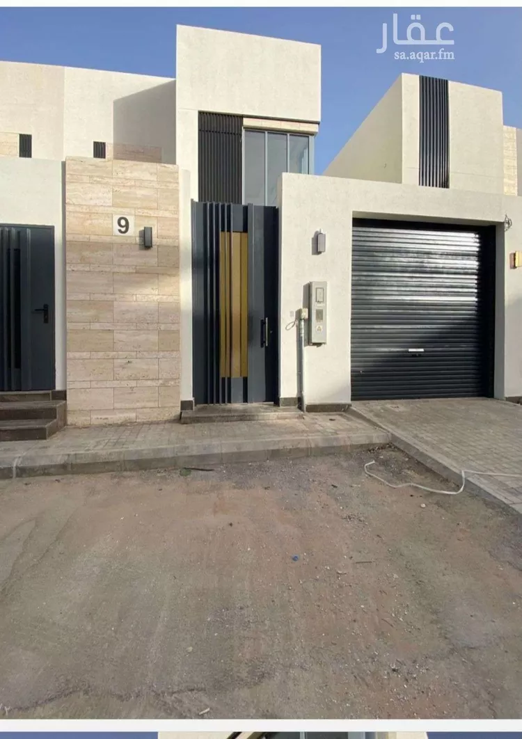 فيلا للبيع في شارع احمد بن نصر الخفاف, حي العارض, مدينة الرياض, منطقة الرياض صورة 2