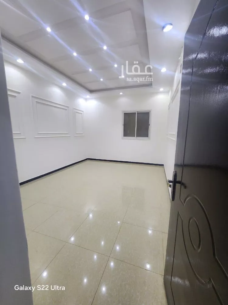 فيلا للبيع في شارع عمر مكرم, حي الرمال, مدينة الرياض, منطقة الرياض صورة 2