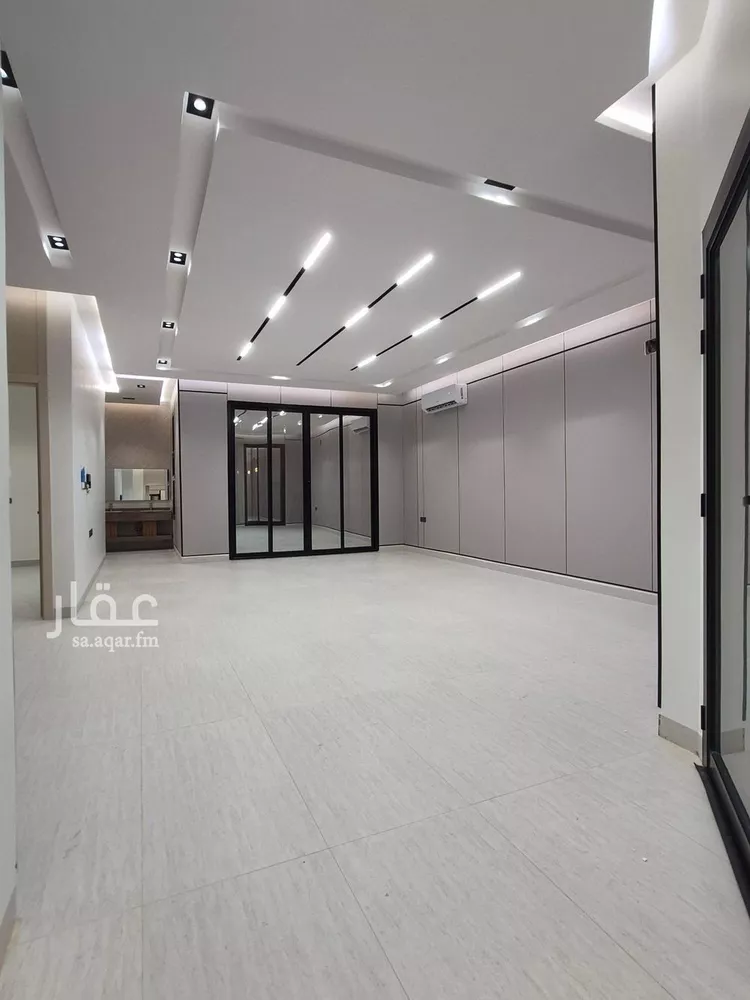Villa for Sale in Riyadh Ar Rimal 7