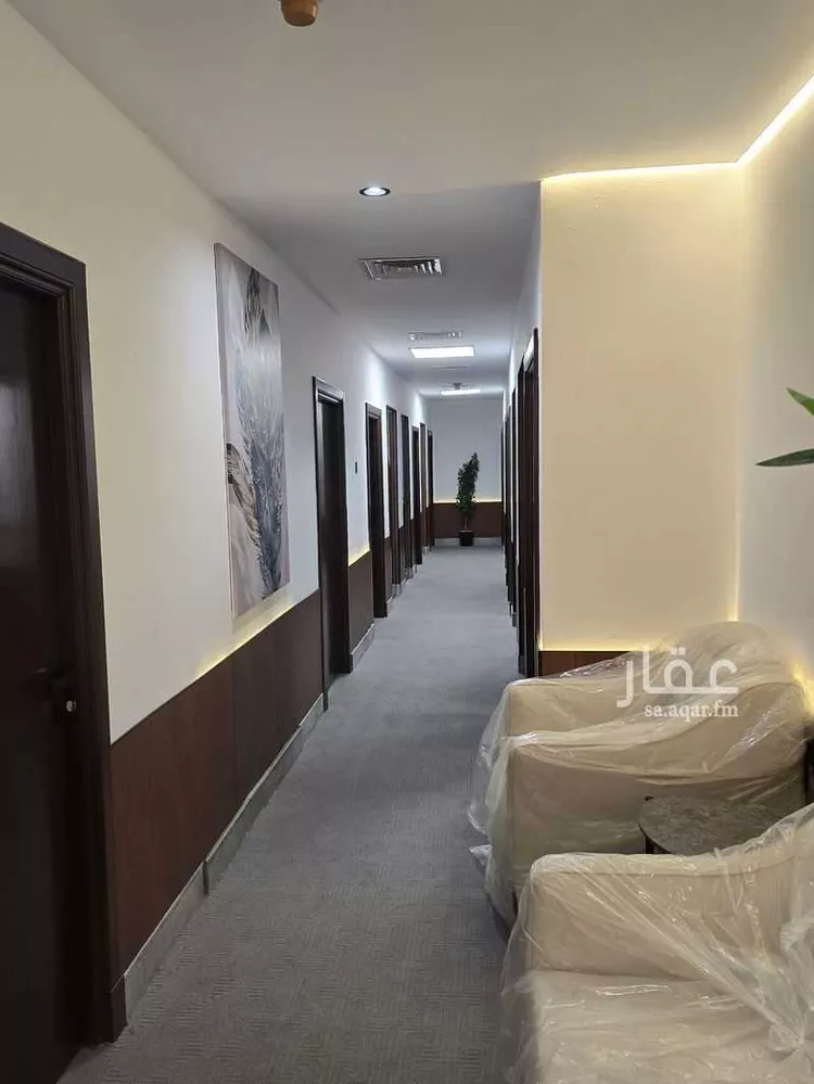Commercial Office for Rent in Jeddah Al Ruwais صورة 3