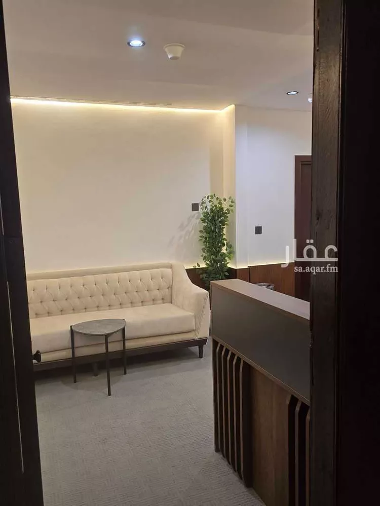 Commercial Office for Rent in Jeddah Al Ruwais صورة 2