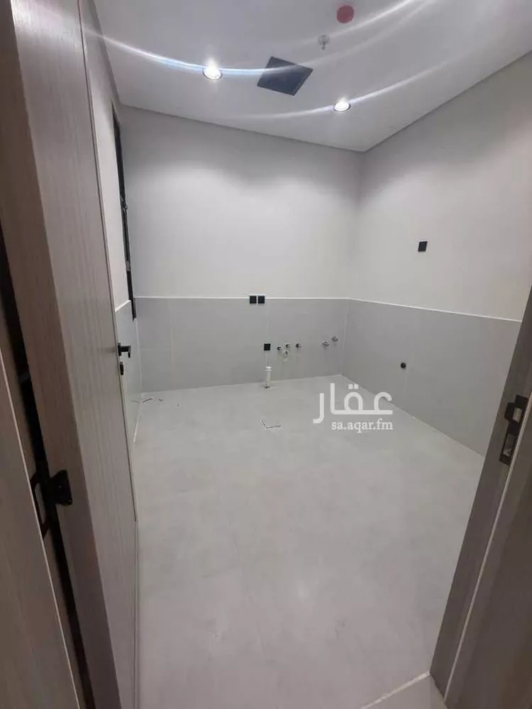 شقة للإيجار في شارع القيصومة, حي الحمراء, مدينة الخبر, المنطقة الشرقية صورة 5