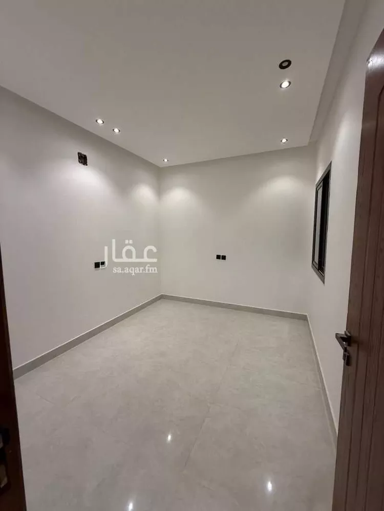 فيلا للبيع في شارع غياث ابن فارس, حي الرمال, مدينة الرياض, منطقة الرياض 12