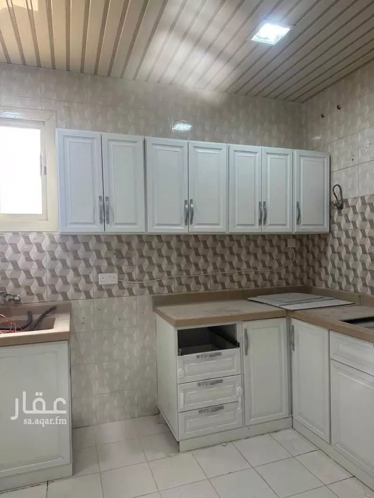 شقة للإيجار في شارع الزعفران, حي المعيزيلة, مدينة الرياض, منطقة الرياض 11