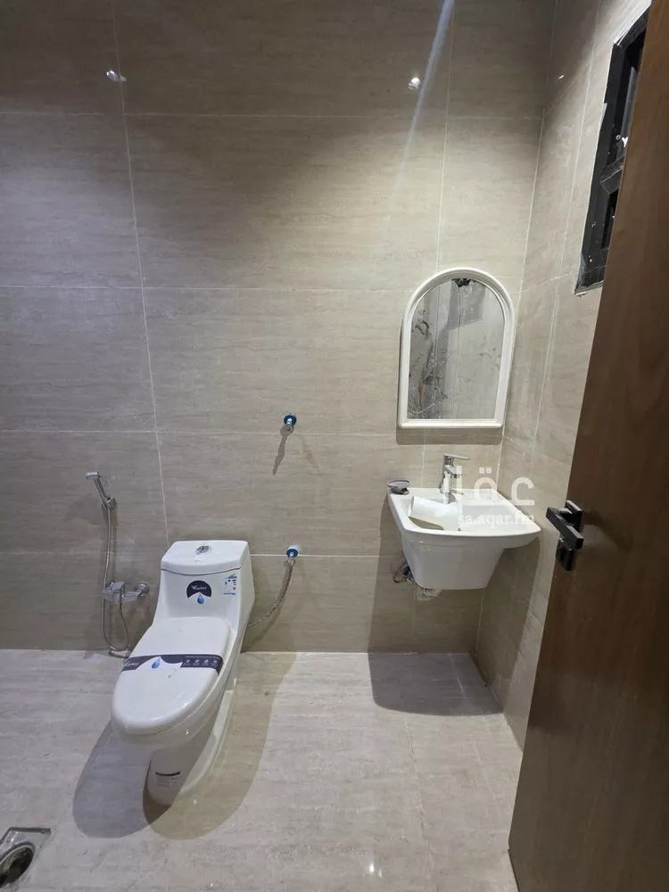 Floor for Sale in Riyadh Tuwaiq 13