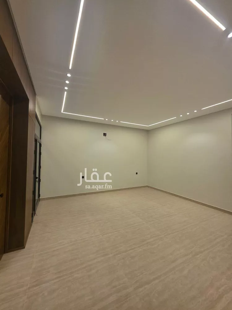 Floor for Sale in Riyadh Tuwaiq 8