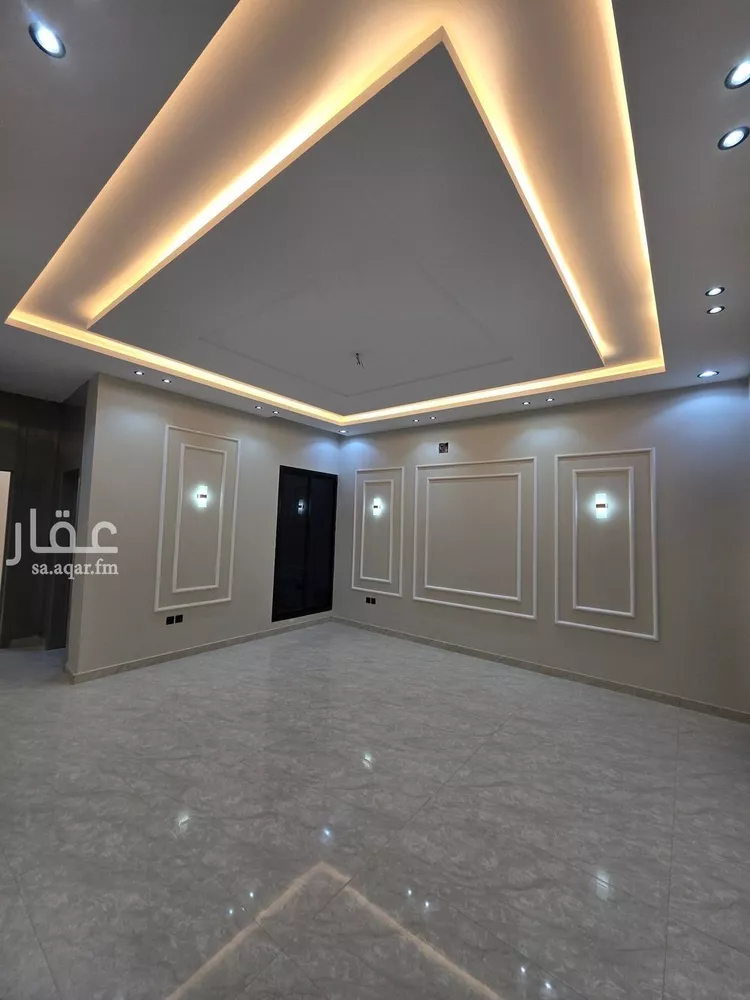 Floor for Sale in Riyadh Okaz 13