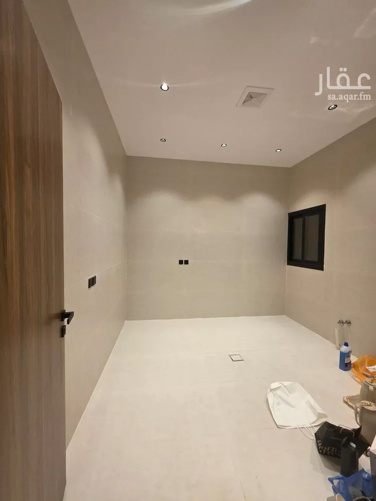 دور للبيع في شارع طريق النفود, حي عكاظ, مدينة الرياض, منطقة الرياض 13