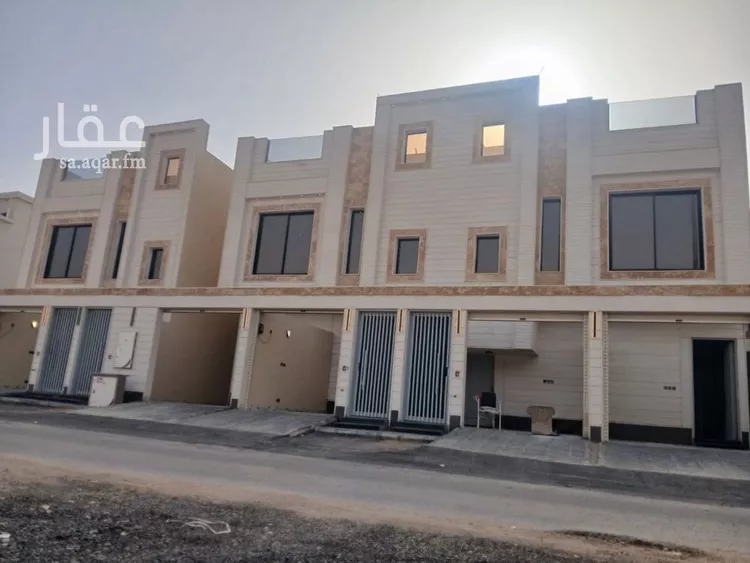 دور للبيع في شارع أحمد بن المتوج, حي بدر, مدينة الرياض, منطقة الرياض
