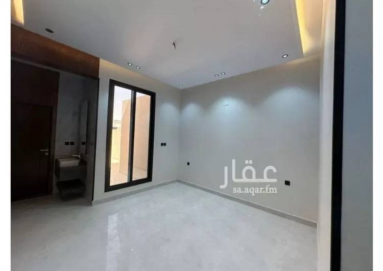 Floor for Sale in Riyadh Dirab 14