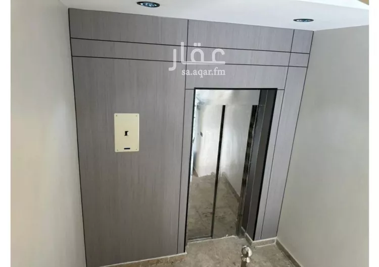Floor for Sale in Riyadh Dirab 6