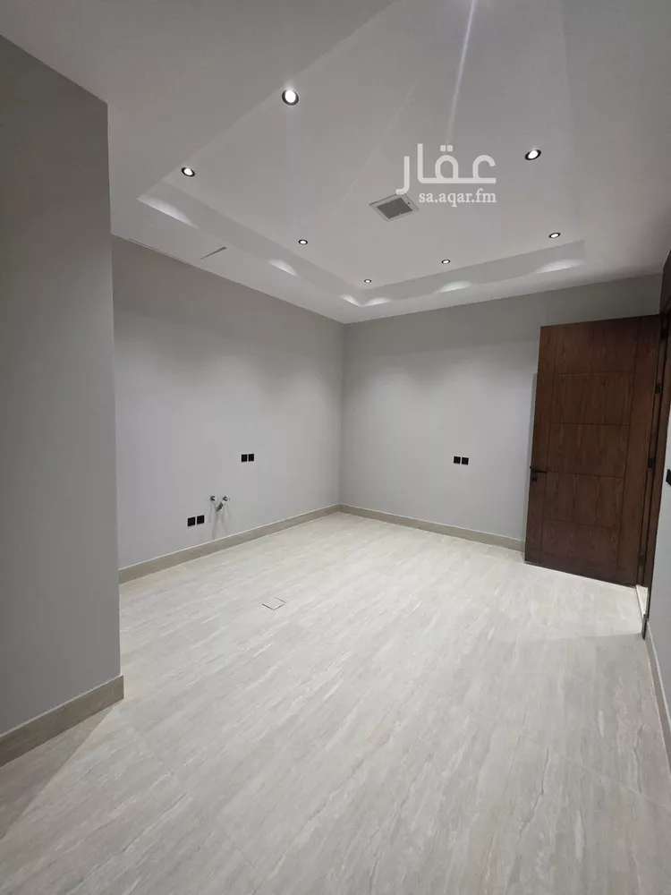دور للبيع في شارع محمد صالح امام, حي العوالي, مدينة الرياض, منطقة الرياض 7