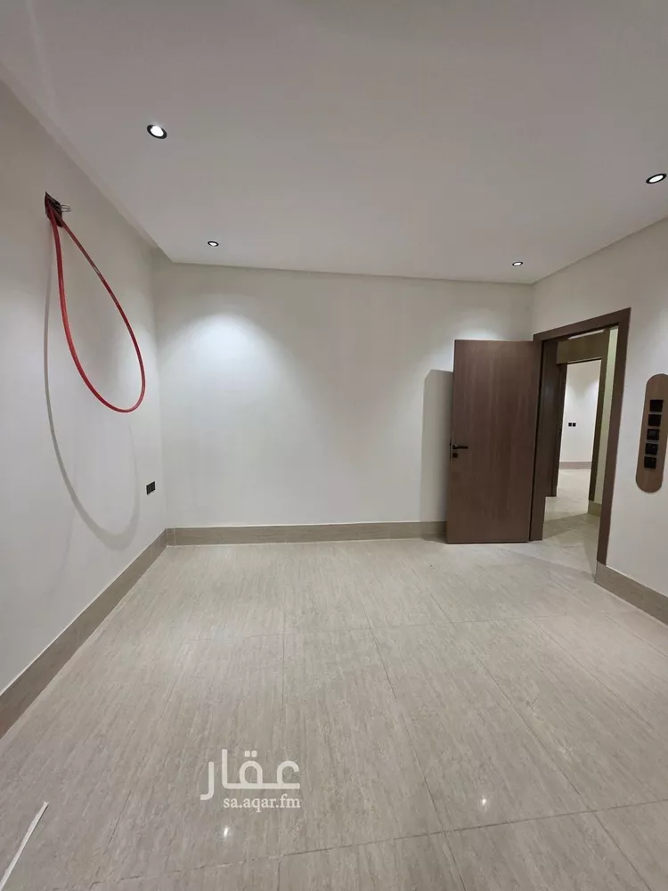 Floor for Sale in Riyadh Tuwaiq 8
