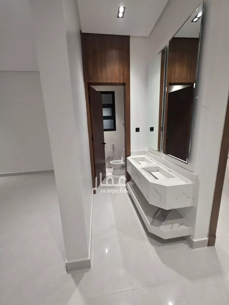 دور للبيع في شارع إسماعيل القسط, حي طويق, مدينة الرياض, منطقة الرياض صورة 3
