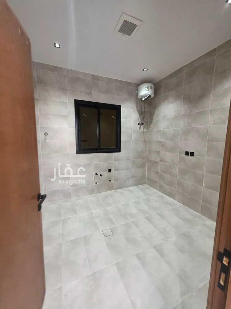 Floor for Sale in Riyadh Taiba 8