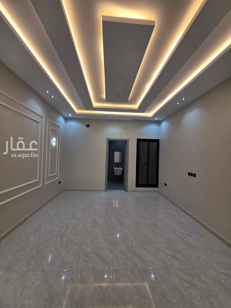 Floor for Sale in Riyadh Okaz 14